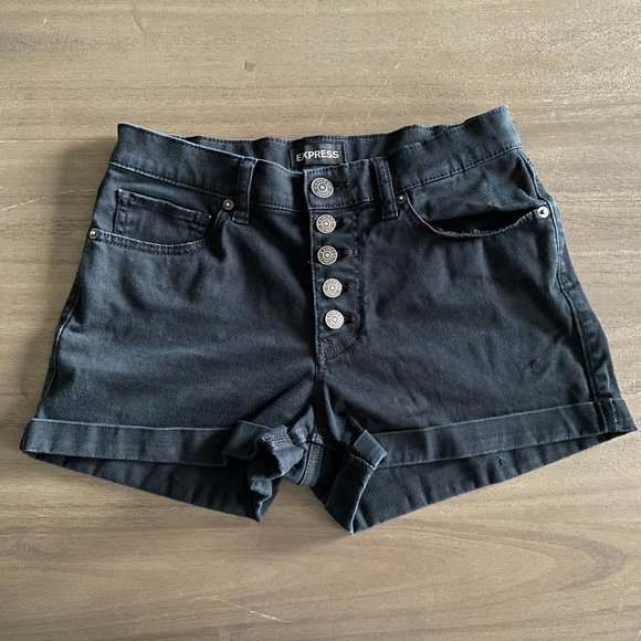 Express Pants - Express Black Shorts size 4